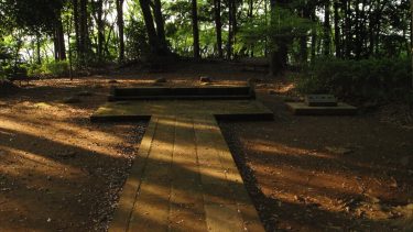 道了堂跡で後ろ歩きする老人とは？写真やどんな事件があったか調べた！