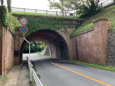 成宗電車第二トンネルでの心霊現象は上に墓地があるせい？