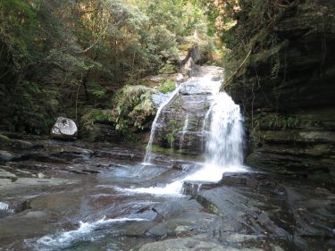 つがね落としの滝で心霊写真を見た人はやばい?キリシタンの霊って本当?