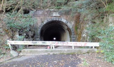 旧仲哀トンネルは殺人事件の現場だった？心霊現象がやばい！